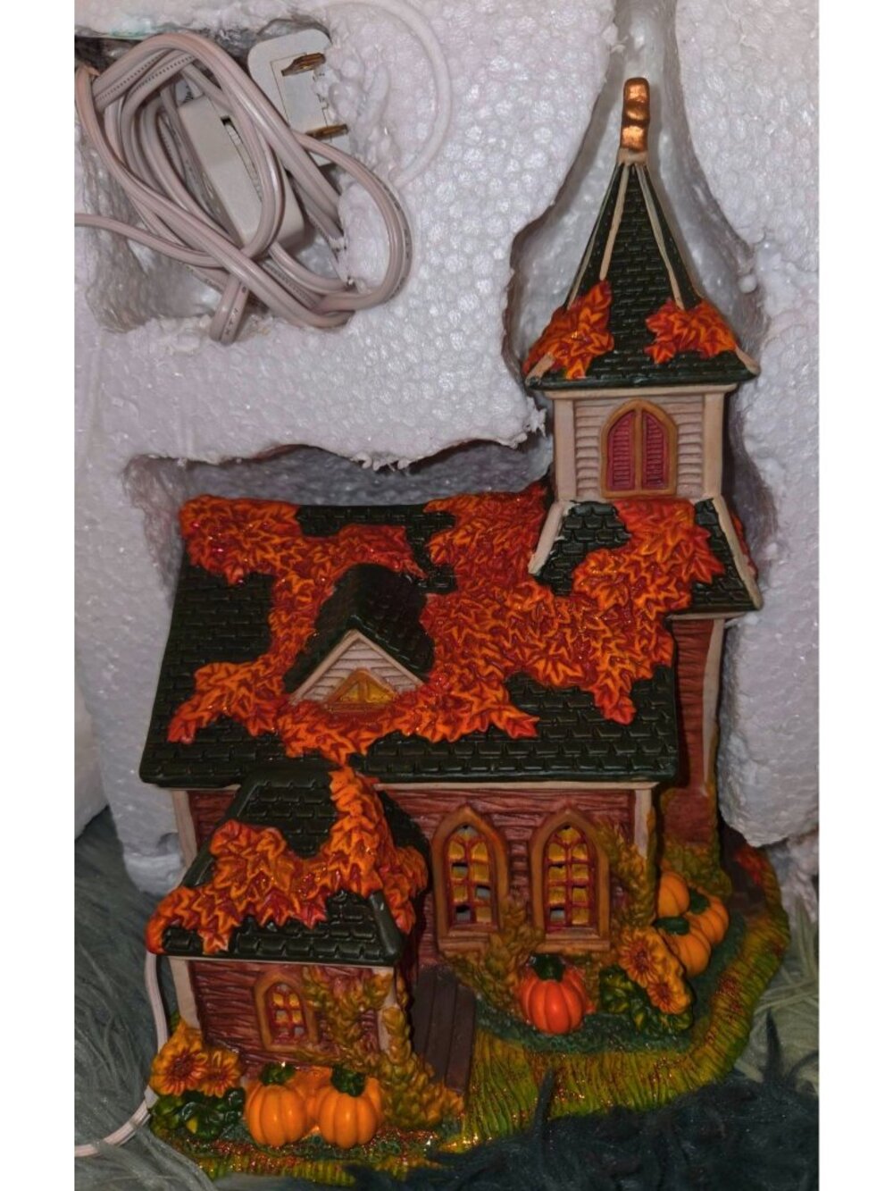 Autumn-Themed Light-Up Church Pumpkins & Leaf Accents Electric Plug-In Decor Fal